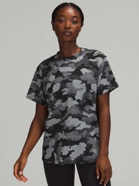 Lululemon All Yours Short Sleeve Training Tee Camo black gray 6/8?